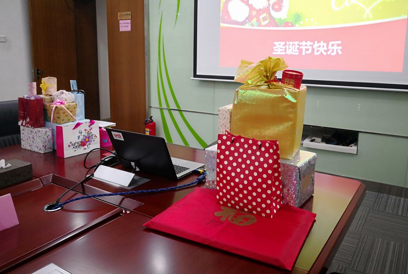 過(guò)圣誕節(jié)不如送禮 互換禮物，我們是認(rèn)真的！